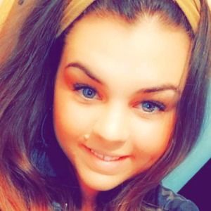 Meet your Posher, Shana